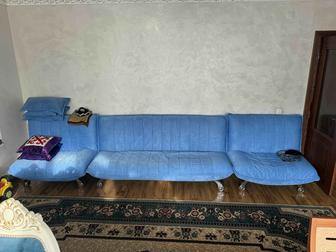 Продается диван с креслами в идеальном состоянии