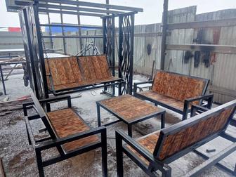 Беседка, качеля