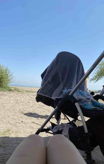 Отдам бесплатно детские вещи и коляску