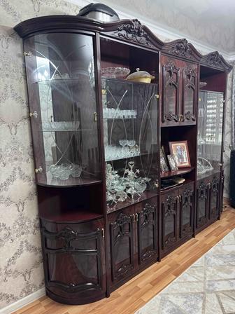 Стенка сервант