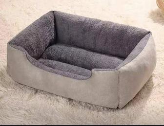 Лоток, игрушки, лежанка, когтеточка, когтерез, шампунь, миска с поильником