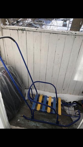 Продаю санки