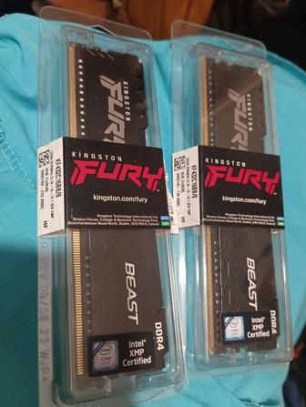 Продам память ddr4 kingston Fury