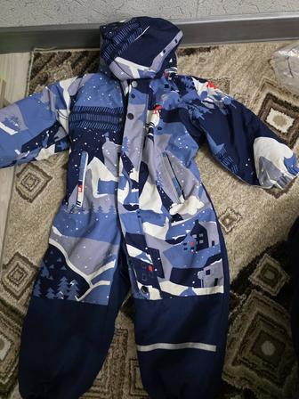 Продам демисезонный комбинезон