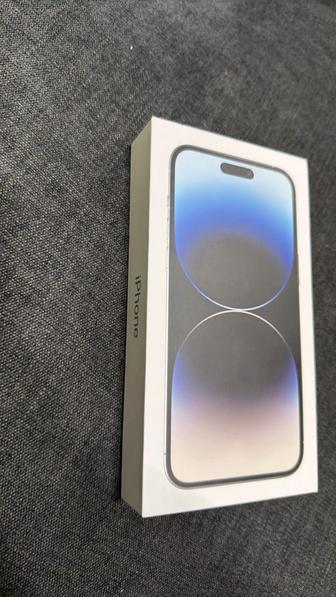 Продам айфон