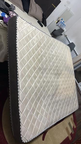 Продам матрас 180/200