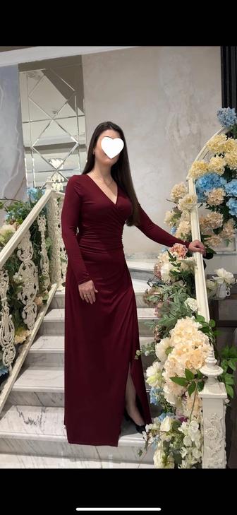 Продам платья вечерние