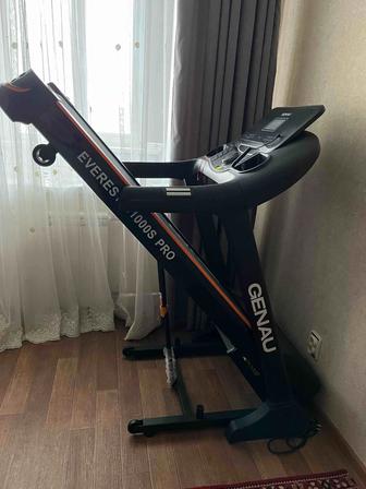 Продам новую беговую дорожку