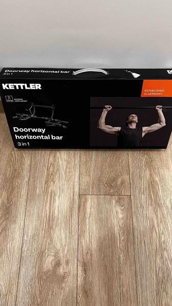 Турник дверной