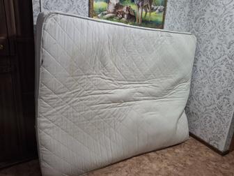 Отдам даром матрас