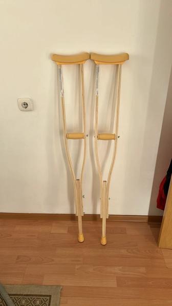 Костыли с подмышечной опорой