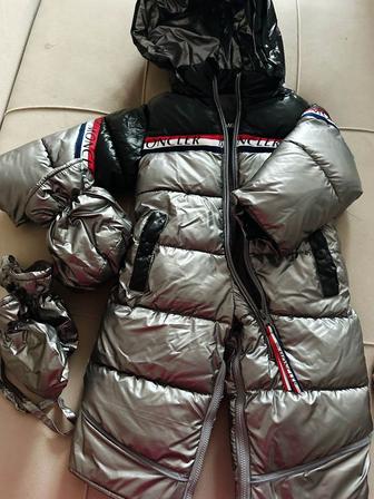 Продам детский зимний комбинезон