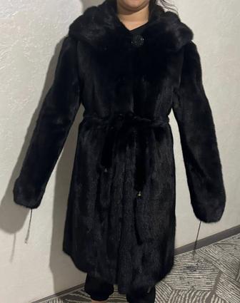 Продам Норковую шубу