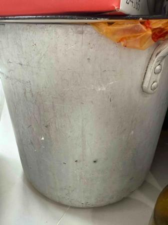Продажи алюминиевую кастрюлю 20л