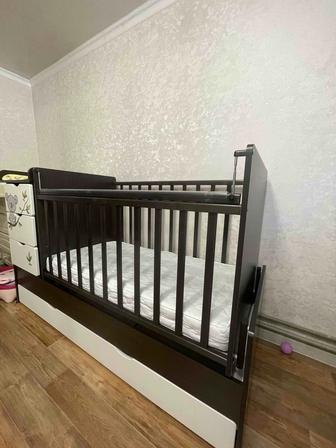 Продам детскую кровать-трансформер