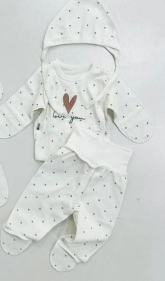 Продам одежду для новорожденных