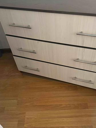 Продам спальный гарнитур б/у