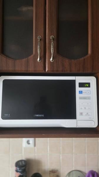 Микроволновая печь