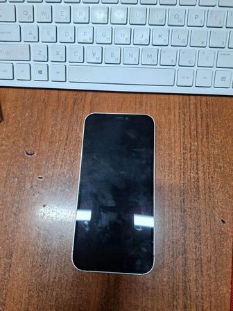 iPhone 12