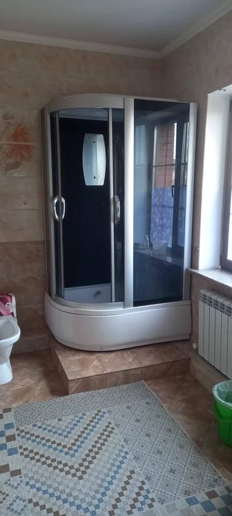 Продам душевую кабину