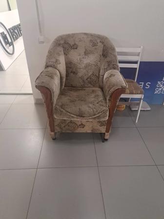 бесплатно диван и кресло