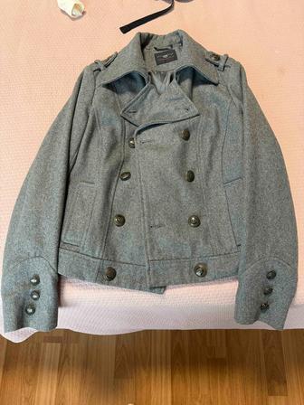 Продам шерстяное пальто