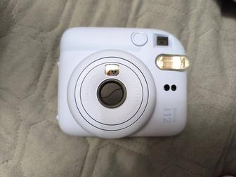 Продам фотоаппарат Instax mini