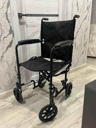 Продам инвалидную коляску