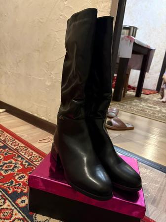 Зимняя обувь сапоги