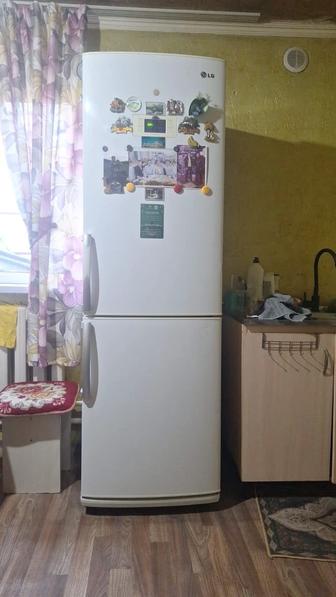 Холодильник LG