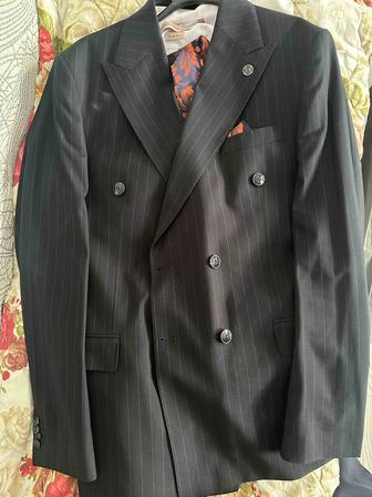 Костюм 48-50 MARKO MARENTI хороший качество