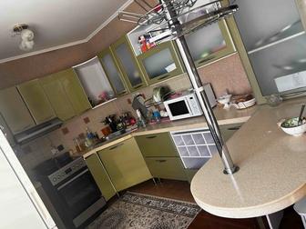 Продам кухонный гарнитур ,самовывоз