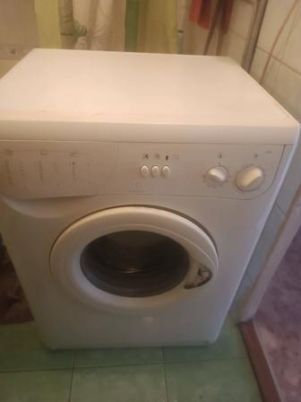 продам стиральную машинку холодильник,плиту