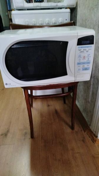 Микроволновая печь