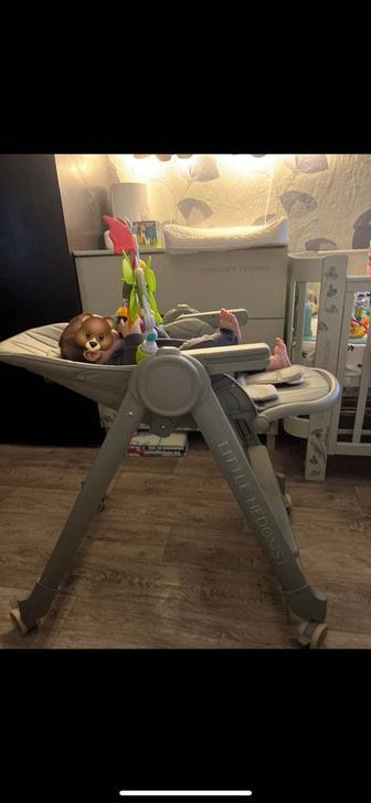 Продам стул для кормления фирмы Happy baby