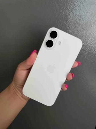 iPhone 16
