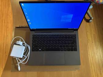 Новый ноутбук, отлично для работы