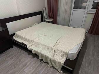 Продам спальный гарнитур