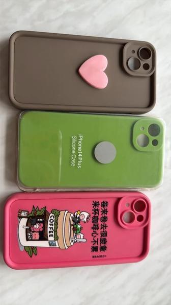 Отдам чехлы на IPhone 14 Plus