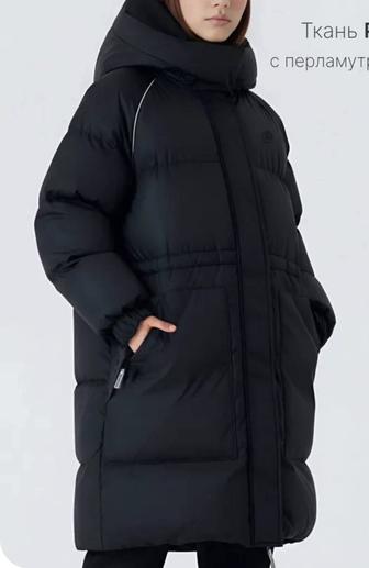 Продам зимний пуховик на девочку Premont