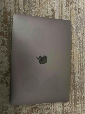 MacBook Pro 2017года