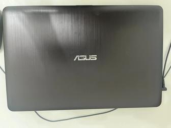 Ноутбук ASUS