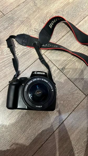 Canon eos 1100D