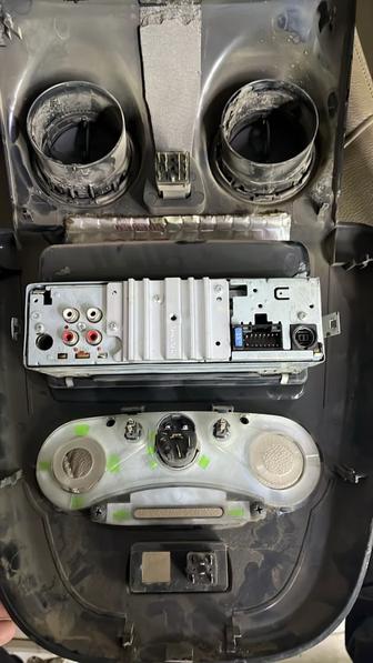 Магнитола JVC