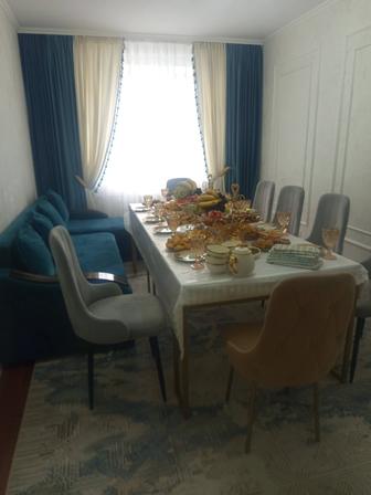 Диван для гостинной комнаты