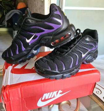 Кроссовки Nike TN
