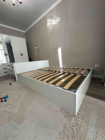 Кровать двухспальная 160х200