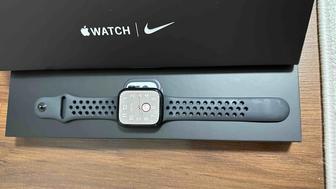 Apple Watch 7 (GPS) Nike версия