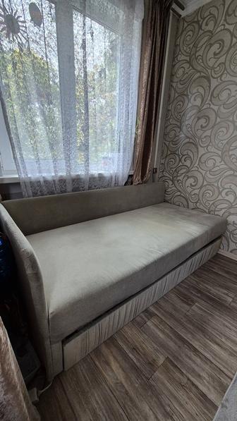 Тахта (кровать)