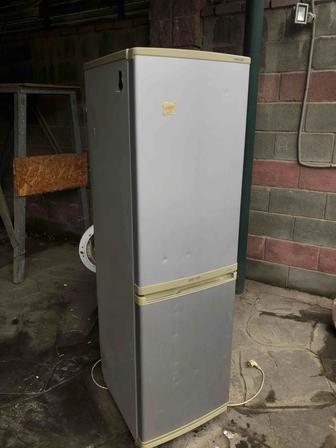 Холодильник и стиральная машина